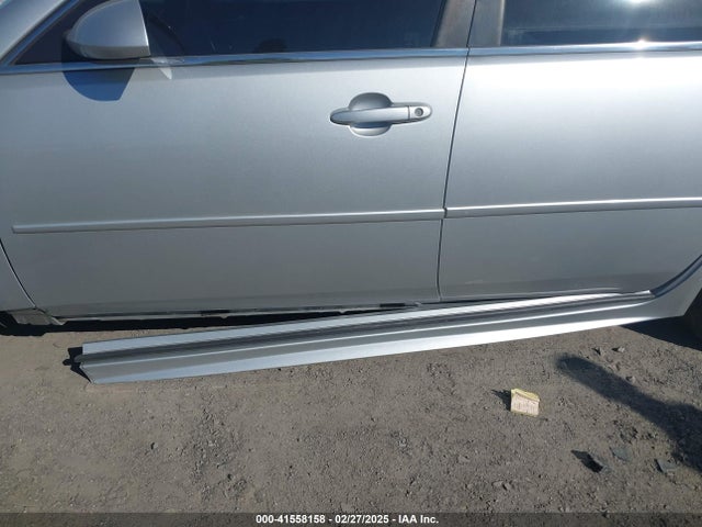 2G1WB5E39E1105385 Chevrolet Impala Limited Lt