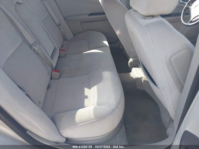 2G1WB5E39E1105385 Chevrolet Impala Limited Lt