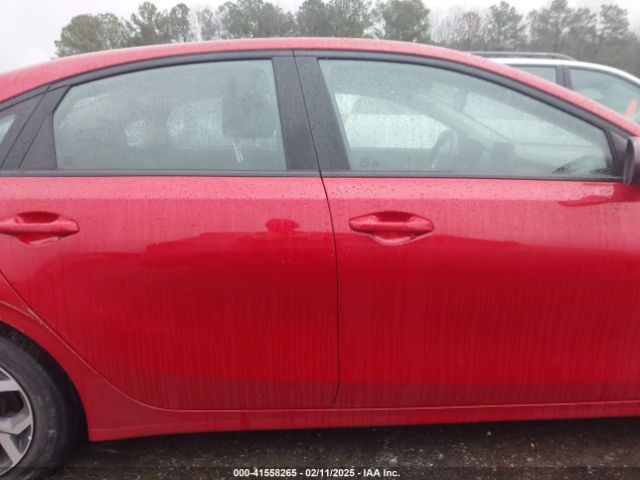 3KPF24AD7ME330860 KIA Forte Lxs