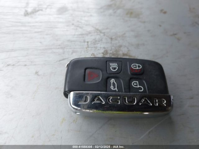 SAJWJ0FF2F8U59934 Jaguar Xf 3.0 Portfolio/3.0 Sport