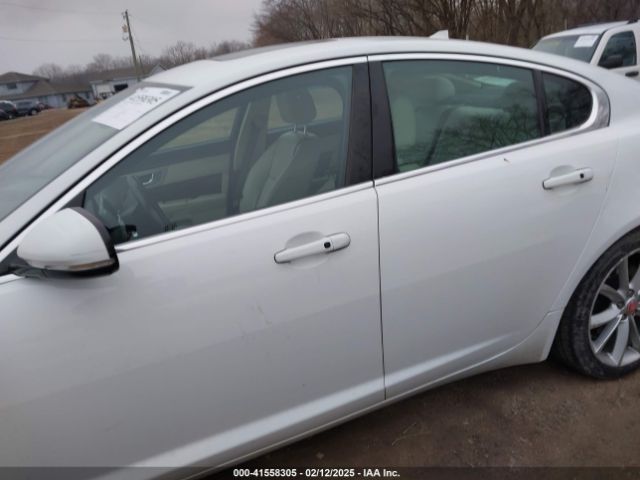 SAJWJ0FF2F8U59934 Jaguar Xf 3.0 Portfolio/3.0 Sport