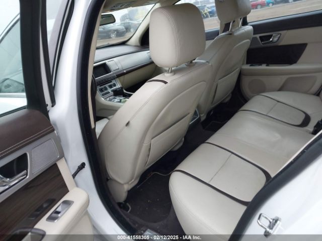 SAJWJ0FF2F8U59934 Jaguar Xf 3.0 Portfolio/3.0 Sport