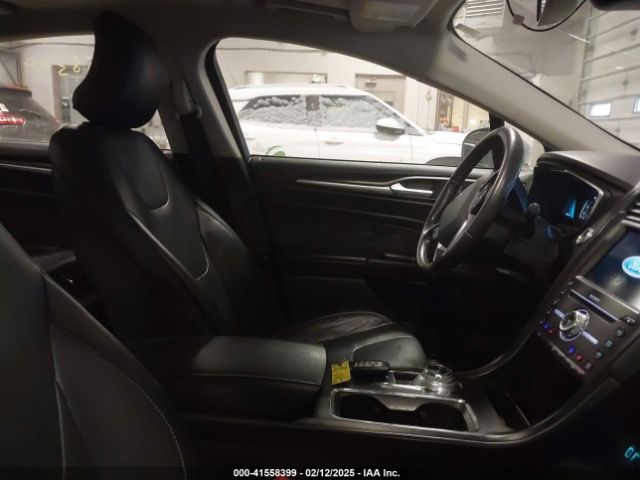 3FA6P0RU8KR277421 Ford Fusion Hybrid Titanium