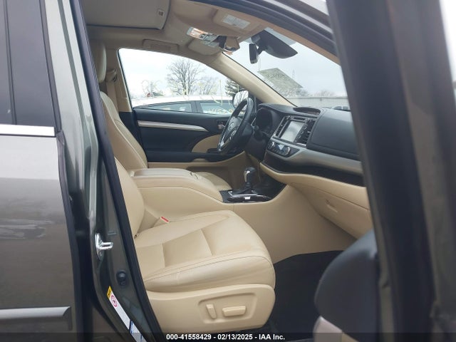 Toyota Highlander Xle 2019 5TDJZRFH8KS928232 Image 5