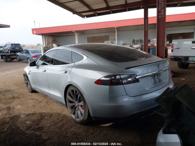 5YJSA1H17EFP35351 Tesla Model S P85