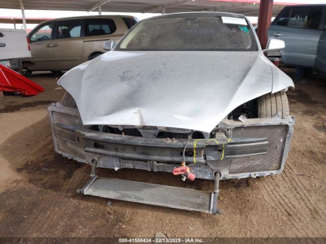 5YJSA1H17EFP35351 Tesla Model S P85