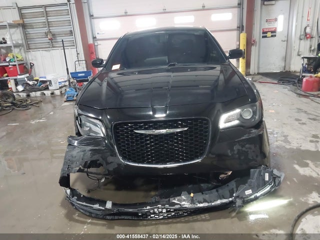 Chrysler 300 300s 2019 2C3CCABG6KH617913 Image 13
