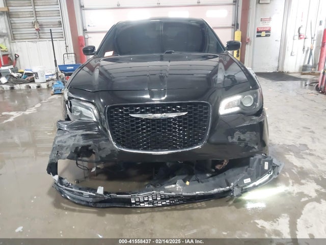 Chrysler 300 300s 2019 2C3CCABG6KH617913 Image 6