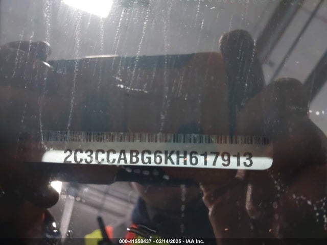 Chrysler 300 300s 2019 2C3CCABG6KH617913 Image 9