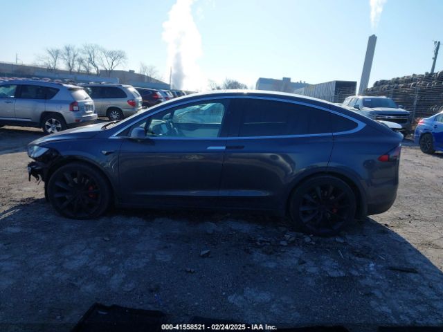 5YJXCBE42JF138638 Tesla MODEL X