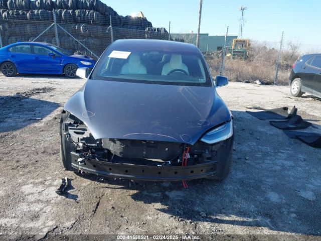 5YJXCBE42JF138638 Tesla MODEL X
