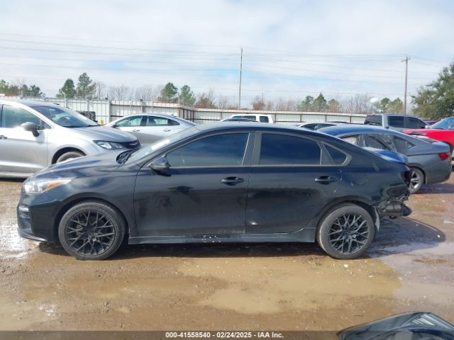 3KPF34AD4ME327217 KIA Forte Gt-line