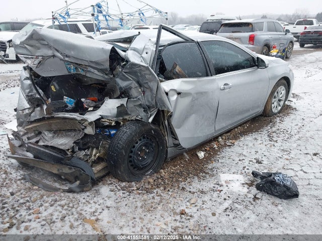 4T1BF1FK0HU399966 Toyota CAMRY LE