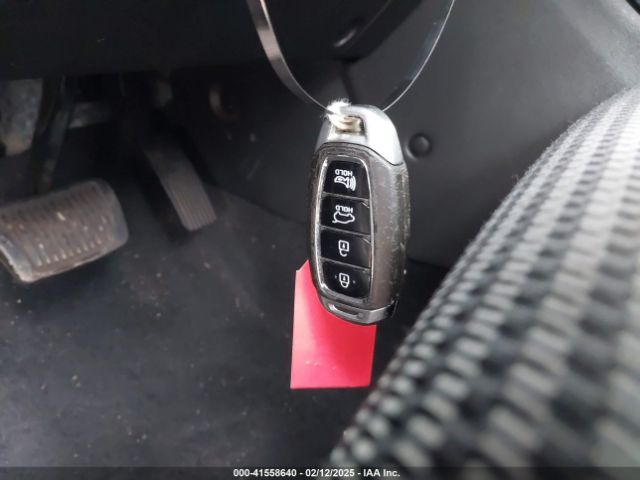 KM8K22AA6JU137908 Hyundai Kona Sel
