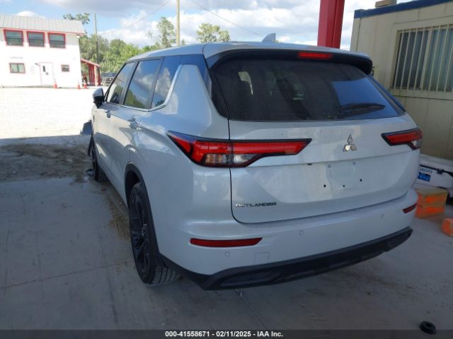 2022 MITSUBISHI OUTLANDER JA4J3TA8XNZ041606 Photo 2