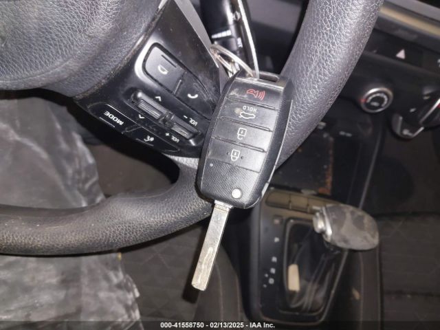 3KPA24AB8KE214279 KIA RIO S