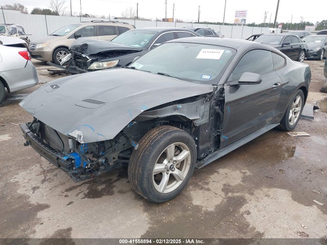 Ford Mustang Ecoboost 2018 1FA6P8THXJ5125619 Image 2
