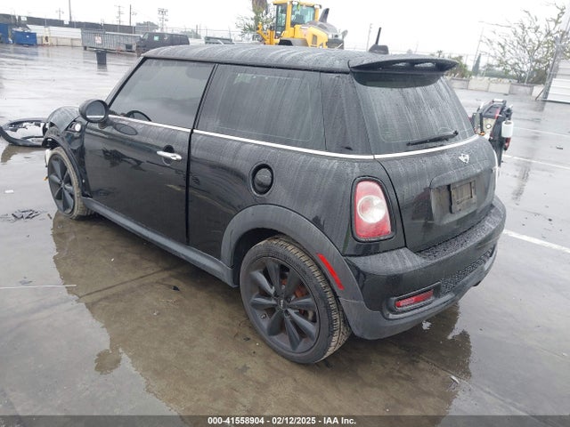 2013 MINI HARDTOP WMWSV3C56DT396987 Photo 2