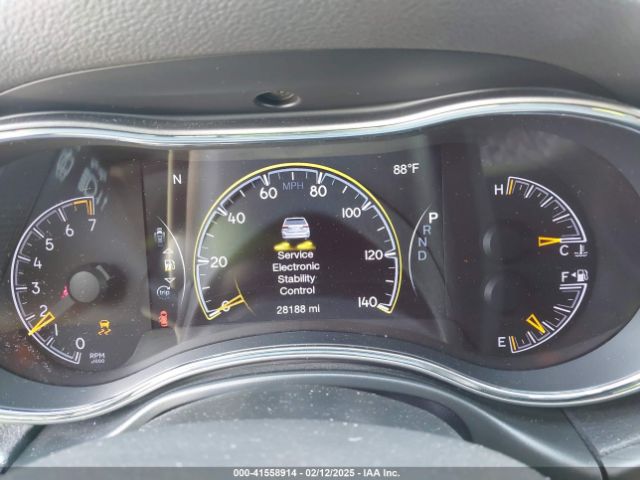 1C4RJEAG5MC843953 Jeep Grand Cherokee Laredo X 4x2