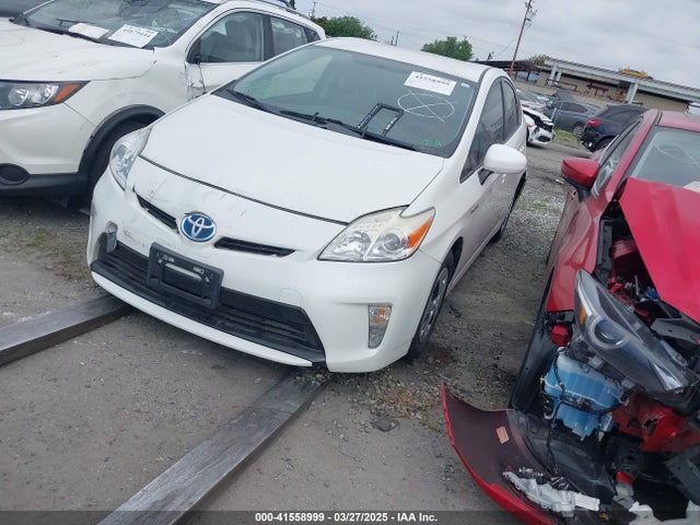JTDKN3DU9F1879297 Toyota Prius Two