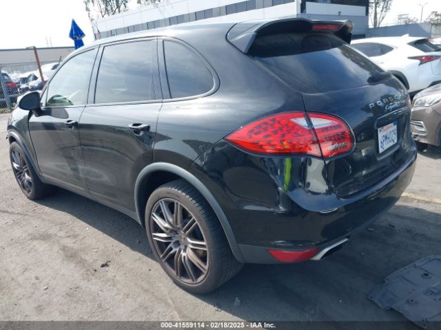 2011 PORSCHE CAYENNE WP1AB2A21BLA47323 Photo 2