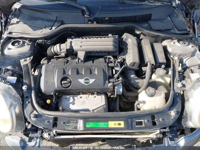 2010 MINI COOPER HARDTOP WMWMF3C53ATZ62685 Photo 9