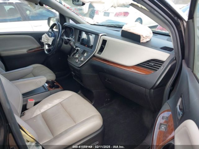 5TDYZ3DC3HS835324 Toyota Sienna Limited Premium 7 Passenger