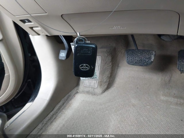 2010 Toyota Highlander Hybrid Limited V6 მანქანა იყიდება აუქციონზე, vin: JTEJW3EH9A2043644, აუქციონის ნომერი: 41559174