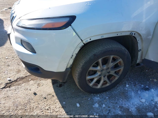 Jeep Cherokee Latitude 2015 1C4PJMCSXFW558265 Image 18