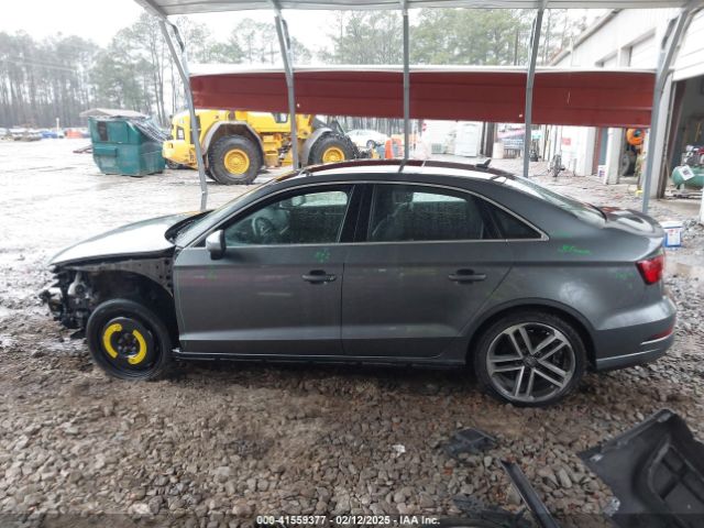 WAUJ8GFF6J1018318 Audi A3 2.0t Premium/2.0t Tech Premium