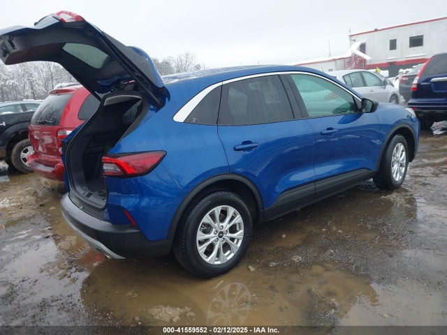 1FMCU0GN8PUA75076 Ford Escape Active