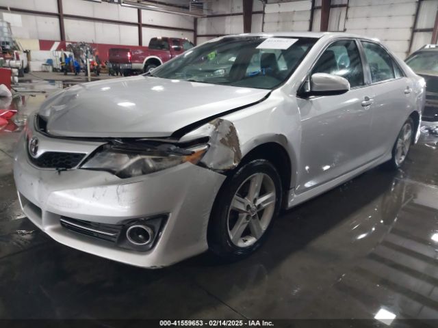 4T1BF1FK3EU429974 Toyota CAMRY SE