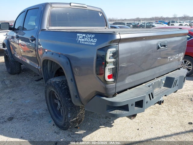 5TFEY5F19EX172246 Toyota Tundra Sr5 5.7l V8