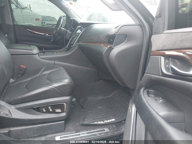 2019 CADILLAC ESCALADE ESV 1GYS4HKJ5KR344093 Photo 4