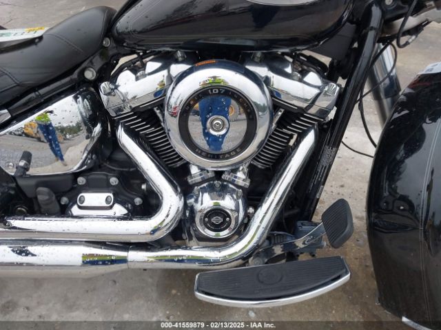 2021 HARLEY-DAVIDSON FLHC 1HD1YAJ14MB048376 Photo 7