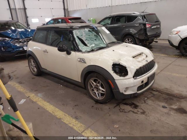 2009 MINI COOPER S WMWMF73509TW85898 Photo 0