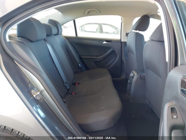 3VW267AJ8GM323272 Volkswagen Jetta 1.4t S