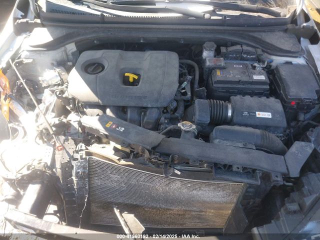 5NPD74LF5KH448681 Hyundai ELANTRA SE