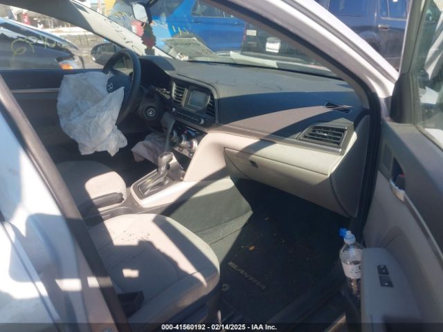 5NPD74LF5KH448681 Hyundai ELANTRA SE