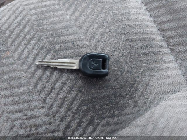 2001 MITSUBISHI MONTERO SPORT JA4LS21H41P040575 Photo 10