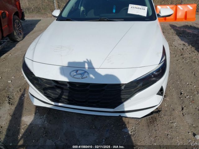 5NPLM4AG8MH013995 Hyundai ELANTRA SEL