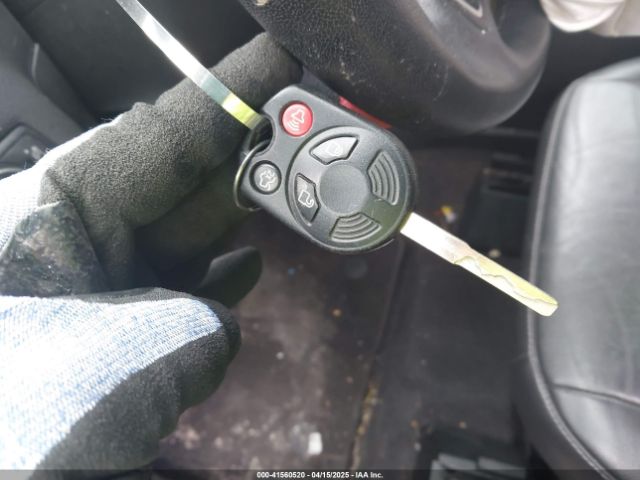 1FMCU0HD8JUB27321 Ford ESCAPE SEL
