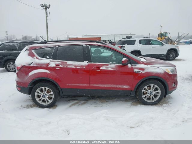 1FMCU0HD8JUB27321 Ford ESCAPE SEL
