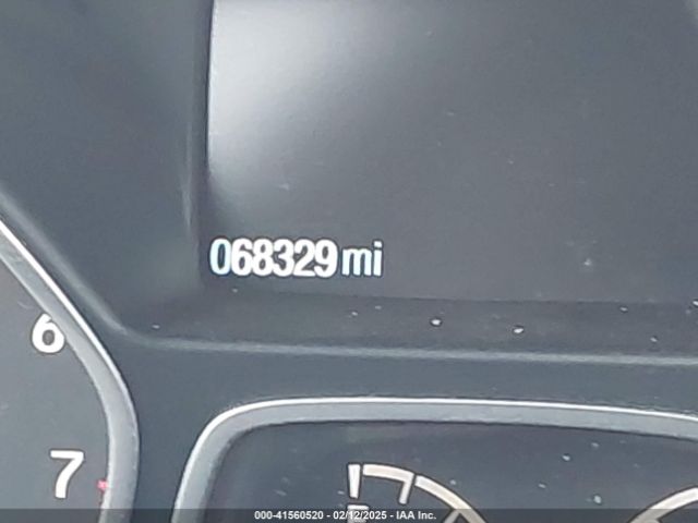 1FMCU0HD8JUB27321 Ford ESCAPE SEL