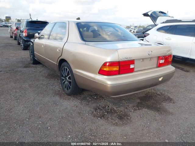 1998 LEXUS LS 400 JT8BH28F5W0123760 Photo 2
