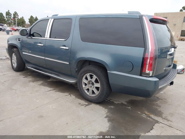 2008 CADILLAC ESCALADE ESV 1GYFC66888R214804 Photo 2