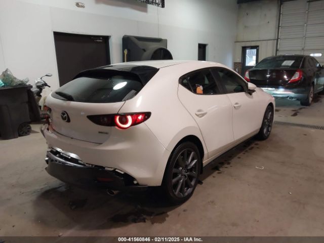JM1BPAKM9P1600918 Mazda Mazda3 2.5 S Select