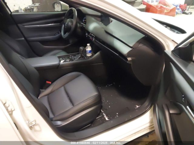 JM1BPAKM9P1600918 Mazda Mazda3 2.5 S Select