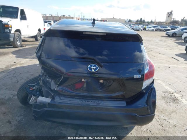JTDKDTB34H1592126 Toyota Prius C One