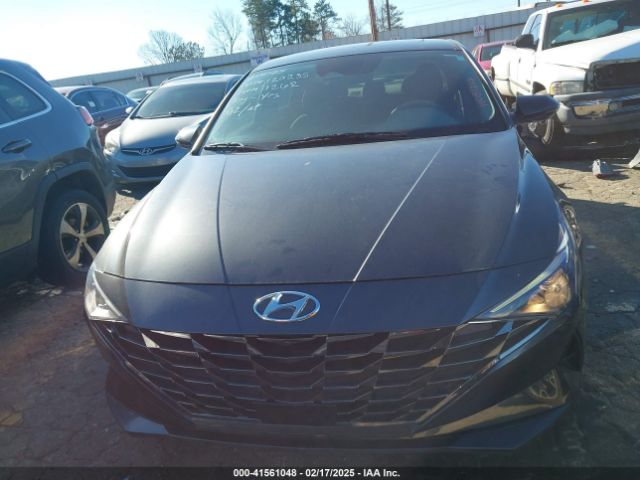 5NPLN4AGXNH081262 Hyundai ELANTRA SEL